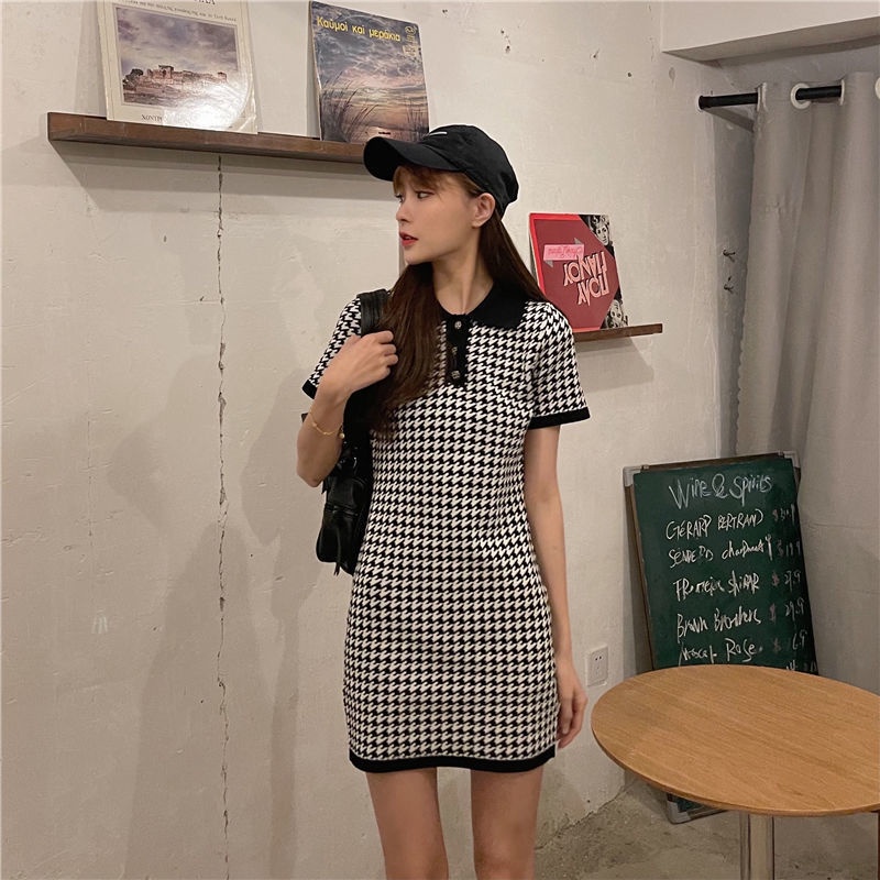 Váy IELGY tay ngắn cổ polo họa tiết kẻ caro trẻ trung cho nữ