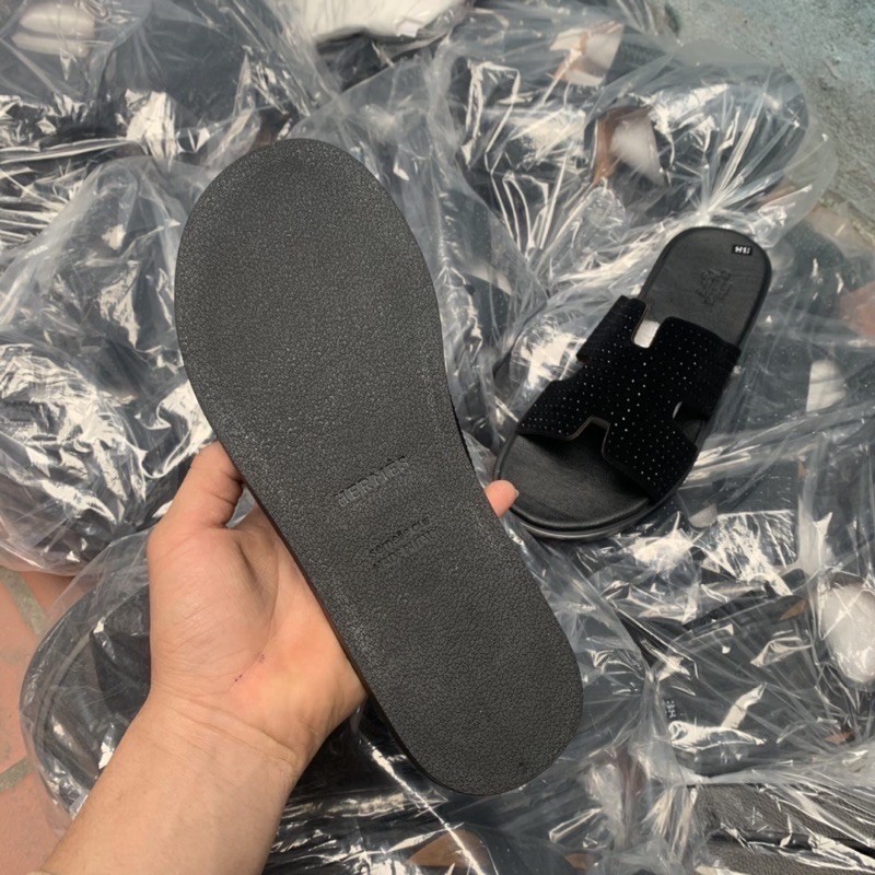 Dép hm đen đính đá  quai da chống trơn, dép hm nam hàng fullbox.