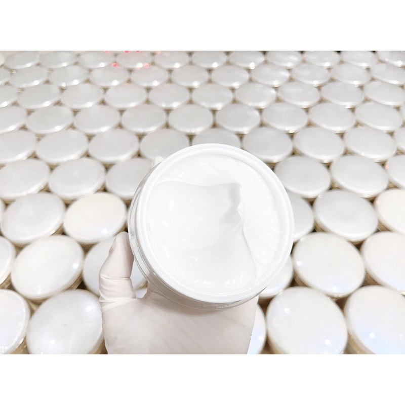 KEM DƯỠNG DA TOÀN THÂN BAN NGÀY 250gr