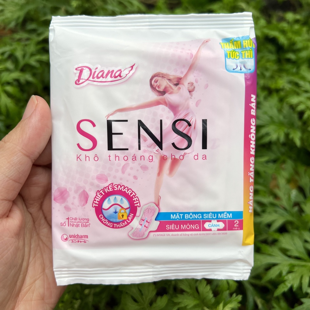 Băng vệ sinh Diana Sensi (gói 2 miếng)