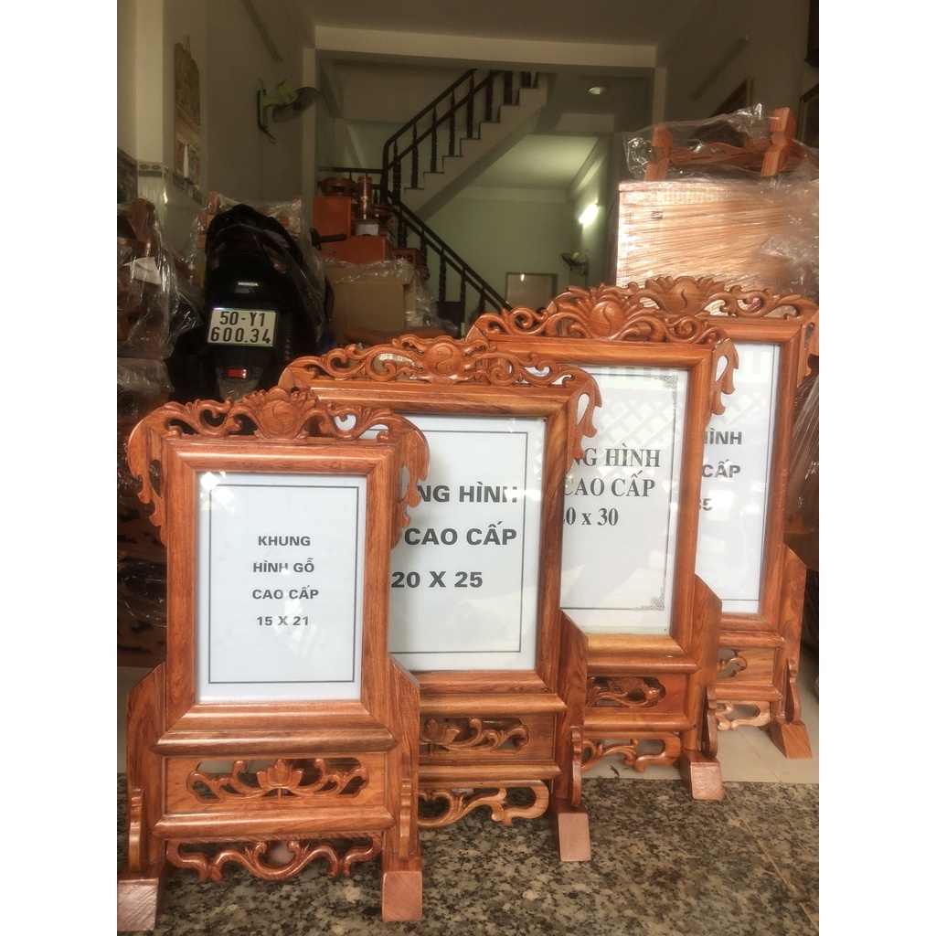 KHUNG HÌNH THỜ GỖ HƯƠNG , GỖ CAO CẤP , NGUYÊN KHỐI