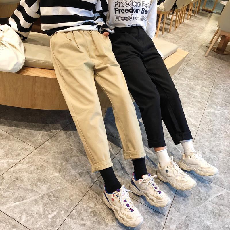 Combo áo thun đen + quần kaki trơn Basic