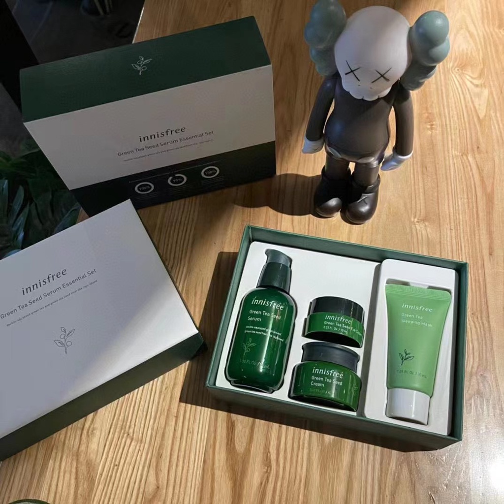Bộ mỹ phẩm dưỡng da Innisfree thành phần trà xanh