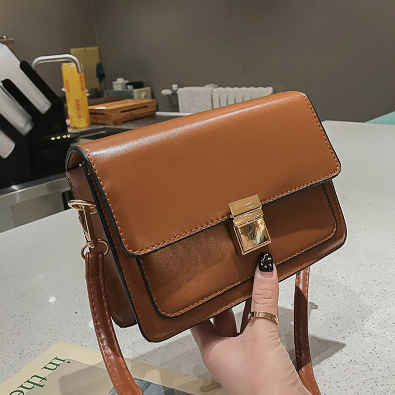 Túi đeo chéo IELGY thời trang năng động phong cách Hàn Quốc dành cho nữ