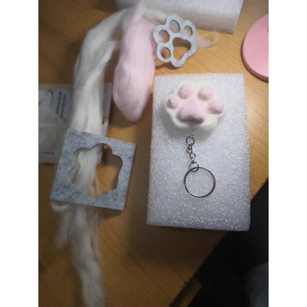 Khuôn Hỗ Trợ Chọc Len Đa Dạng Mẫu