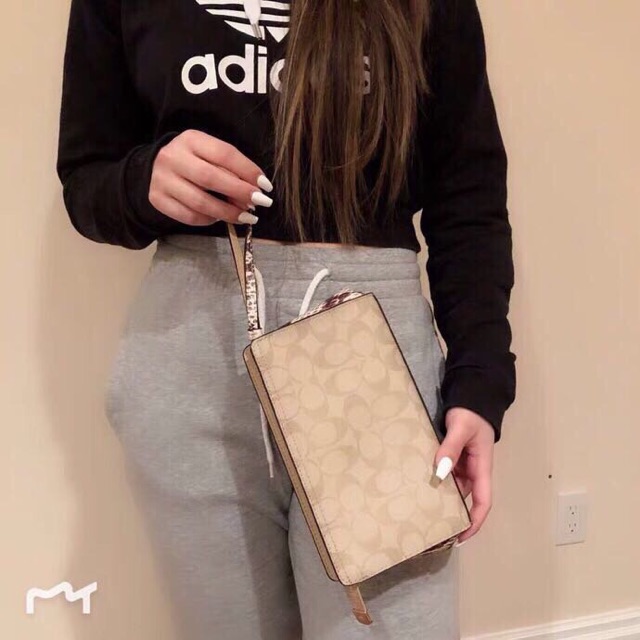VÍ CLUTCH COACH MẪU MỚI