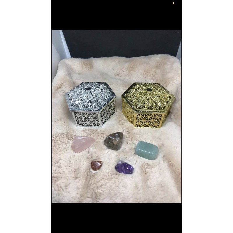 BOX ĐỰNG ĐÁ THANH TẨY XINH XẮN