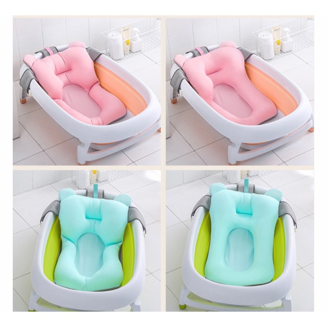 Đệm tắm đỡ lưng cho bé SKIDS