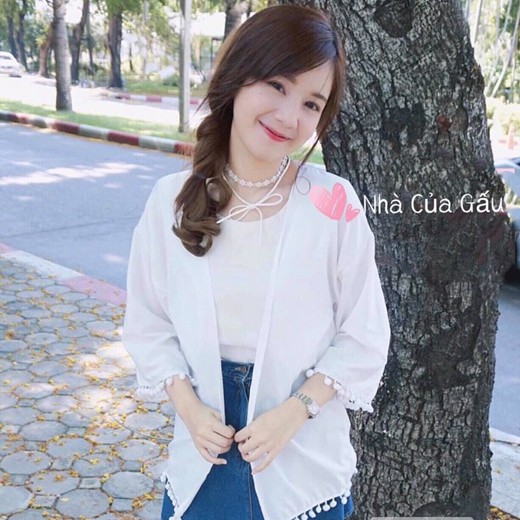 Áo khoác kimono tua bi voan mỏng đi biển