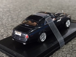 Xe Mô Hình Rolls Royce Phantom Coupe 1:64 Collector's Model (Xanh ĐEN  )