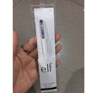 Cọ che khuyết điểm ELF Concealer Brush 1821