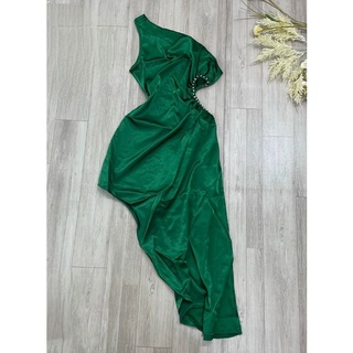 Đầm phi lụa chéo vai tà lệch khoét eo đính cườm