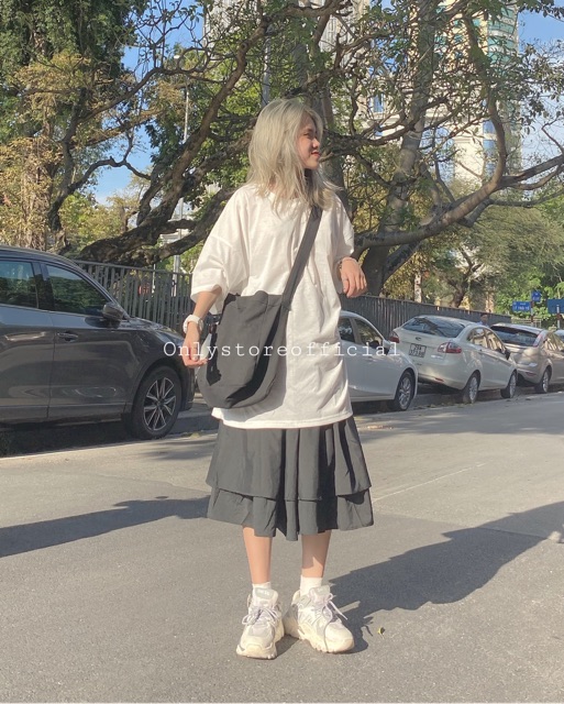 Túi đeo chéo,đựng đươc sách vở vừa a4, tông màu túi là tông tự nhiên | BigBuy360 - bigbuy360.vn