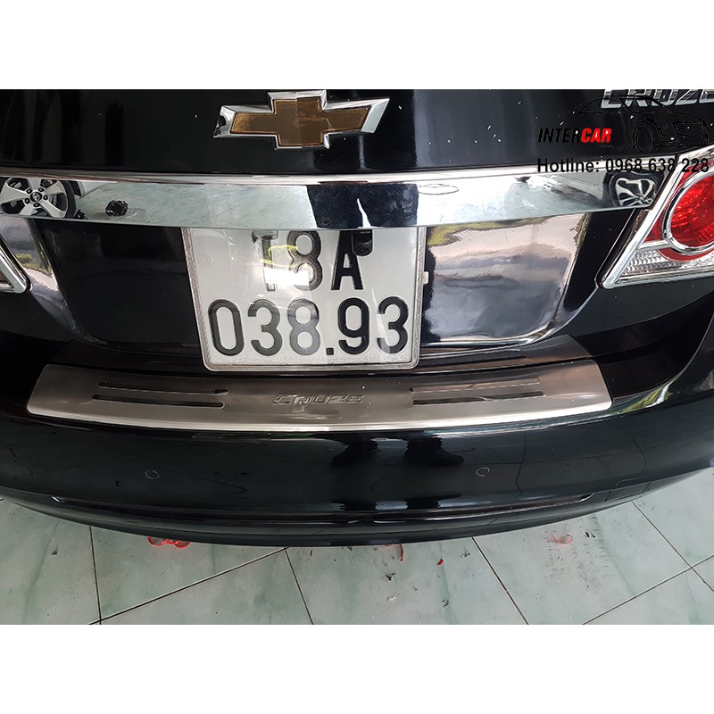 Bậc cốp Innox xe Cruze