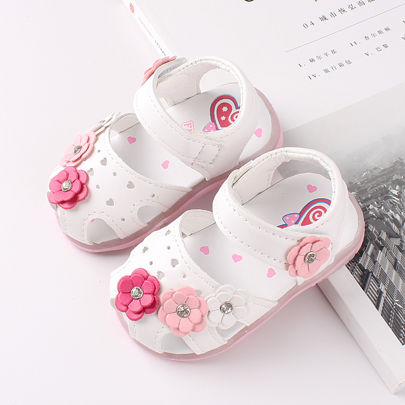 Giày sandal da bít mũi tập đi cho bé [0-1 tuổi] mềm mại êm chân, thiết kế dễ thương phong cách Hàn Quốc có đèn