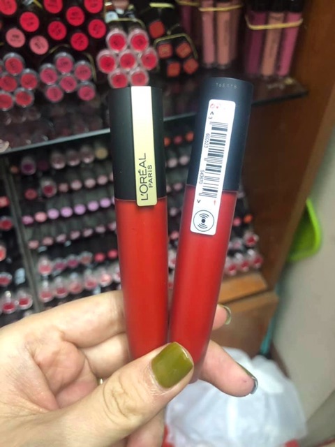 Hàng Đức son Kem Loreal Rouge Signature màu 115 đỏ thuần