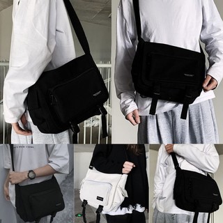 Túi đeo chéo hộp đen - trắng kiểu dáng classic