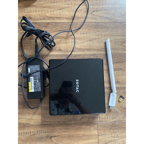 Máy Tính Desktop ZOTAC MiniPC ZBOX-ID18E Intel Celeron 1007U 1.5Ghz