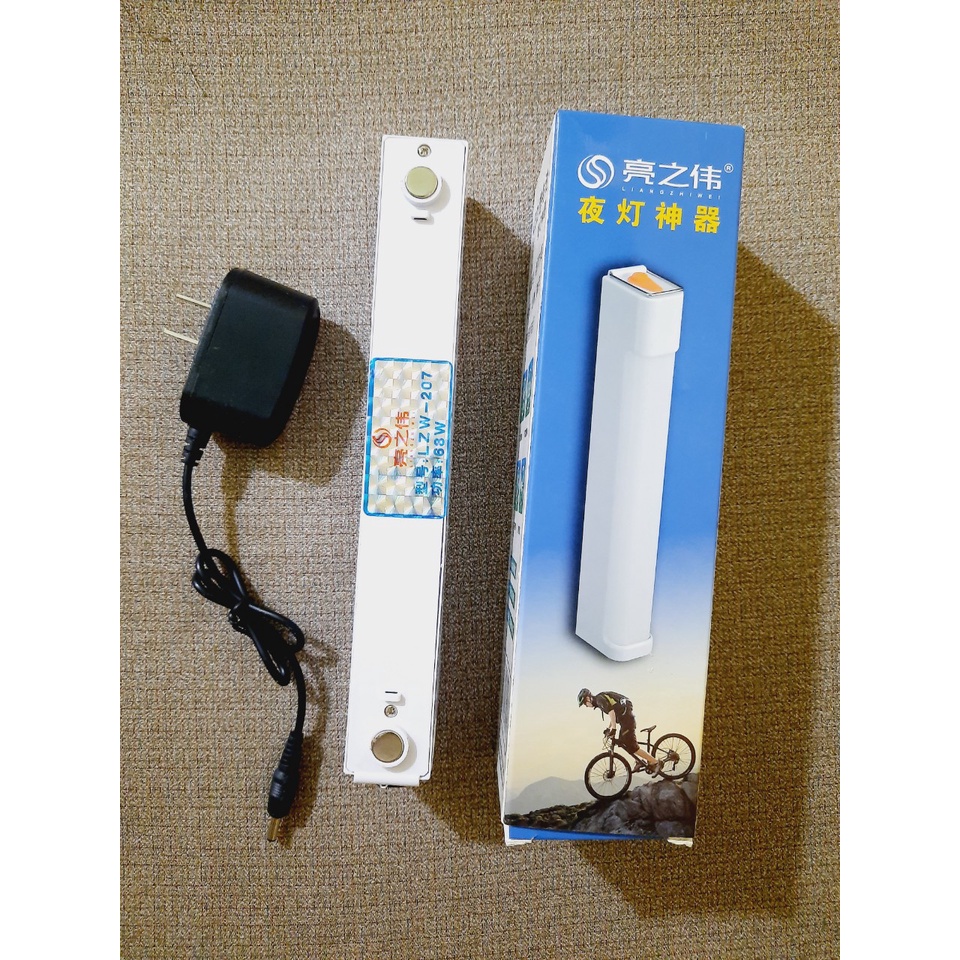 Đèn led sạc tích điện cầm tay di động, có đế nam châm tiện lợi- Hàng chất lượng cao, siêu sáng siêu bền tiết kiệm điện