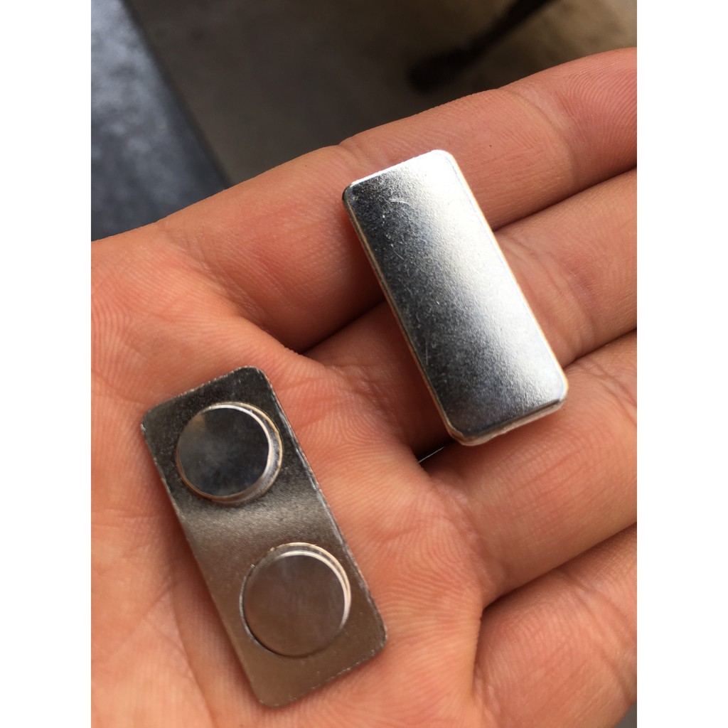 Set 10 Bộ Thẻ Tên Nam Châm Gắn Áo 2 nút ngắn, Nam Châm Trắng