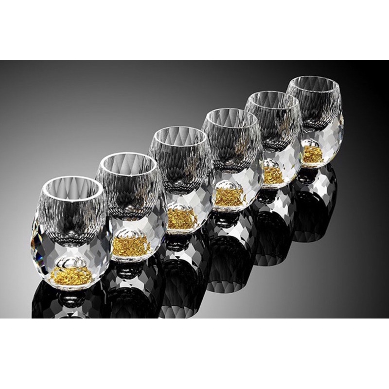 Set chén pha lê mắt trâu cao cấp.