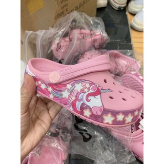 Sục C.r.o.c.s pony hồng bé gái