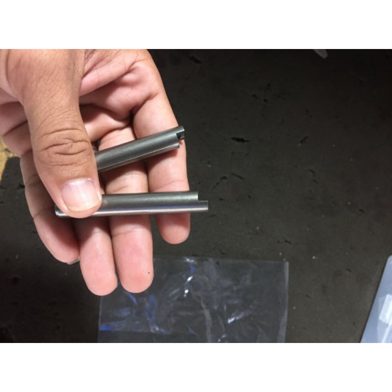 Ắc cò xe ex135 mới