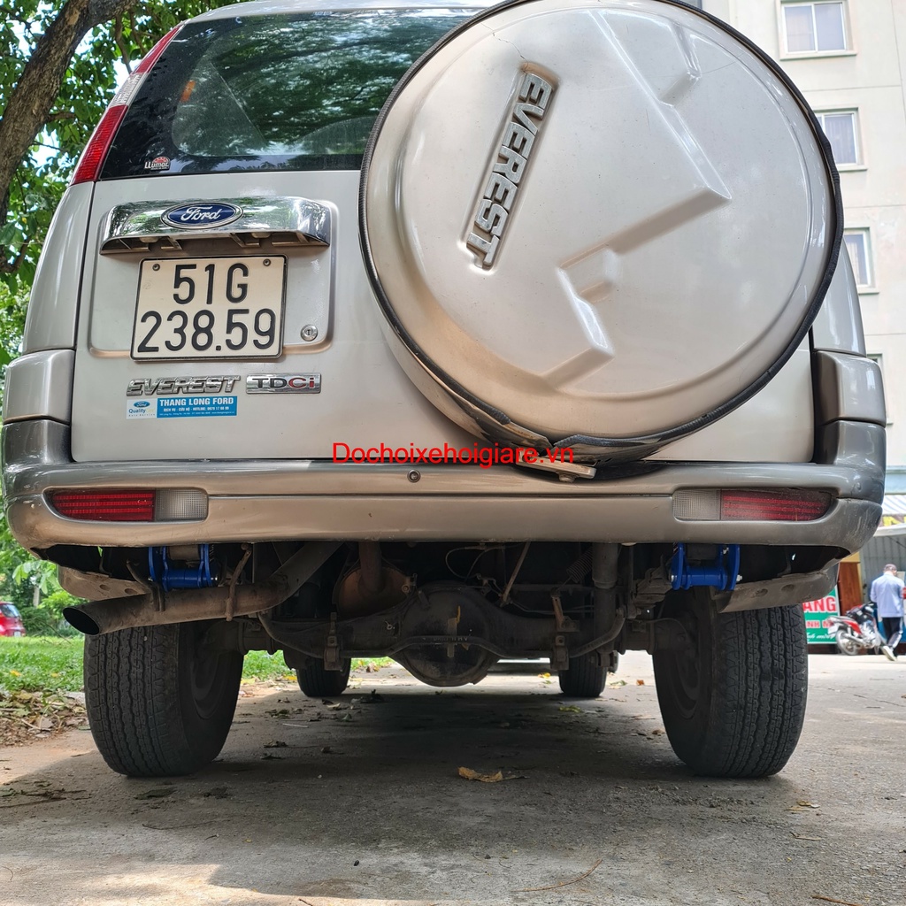 Cùm nhíp chống giật xóc độ êm xe Ford Everest 2005-2014