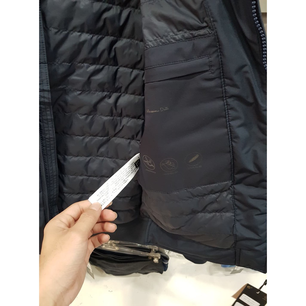 Áo khoác gió Massimo Dutti, trần lông vũ nhẹ bên trong, hàng dư xịn đét | BigBuy360 - bigbuy360.vn