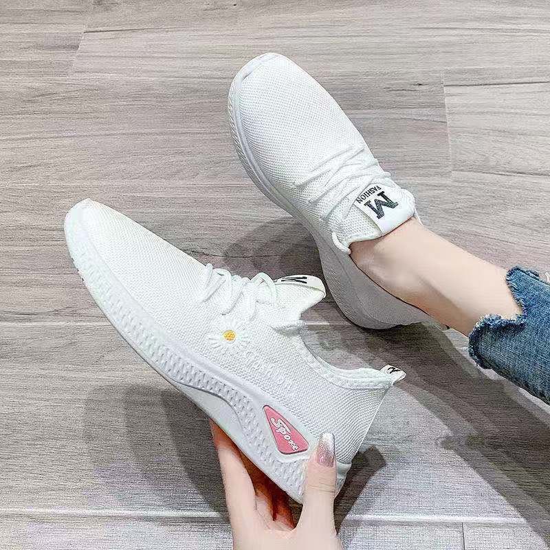 Giày thể thao nữ, giày sneaker chữ M hoa cúc, thông hơi đế cao su siêu mềm 2021