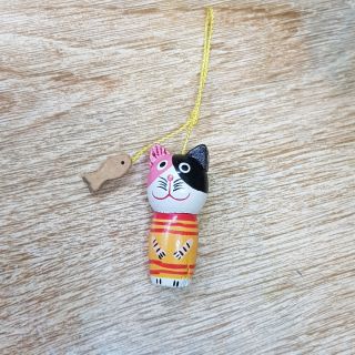 Móc khóa mèo và cá gỗ