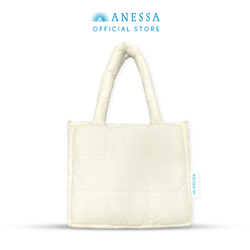 Túi Chần Bông màu trắng & màu kem Anessa