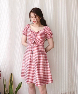 Đầm caro tay phồng