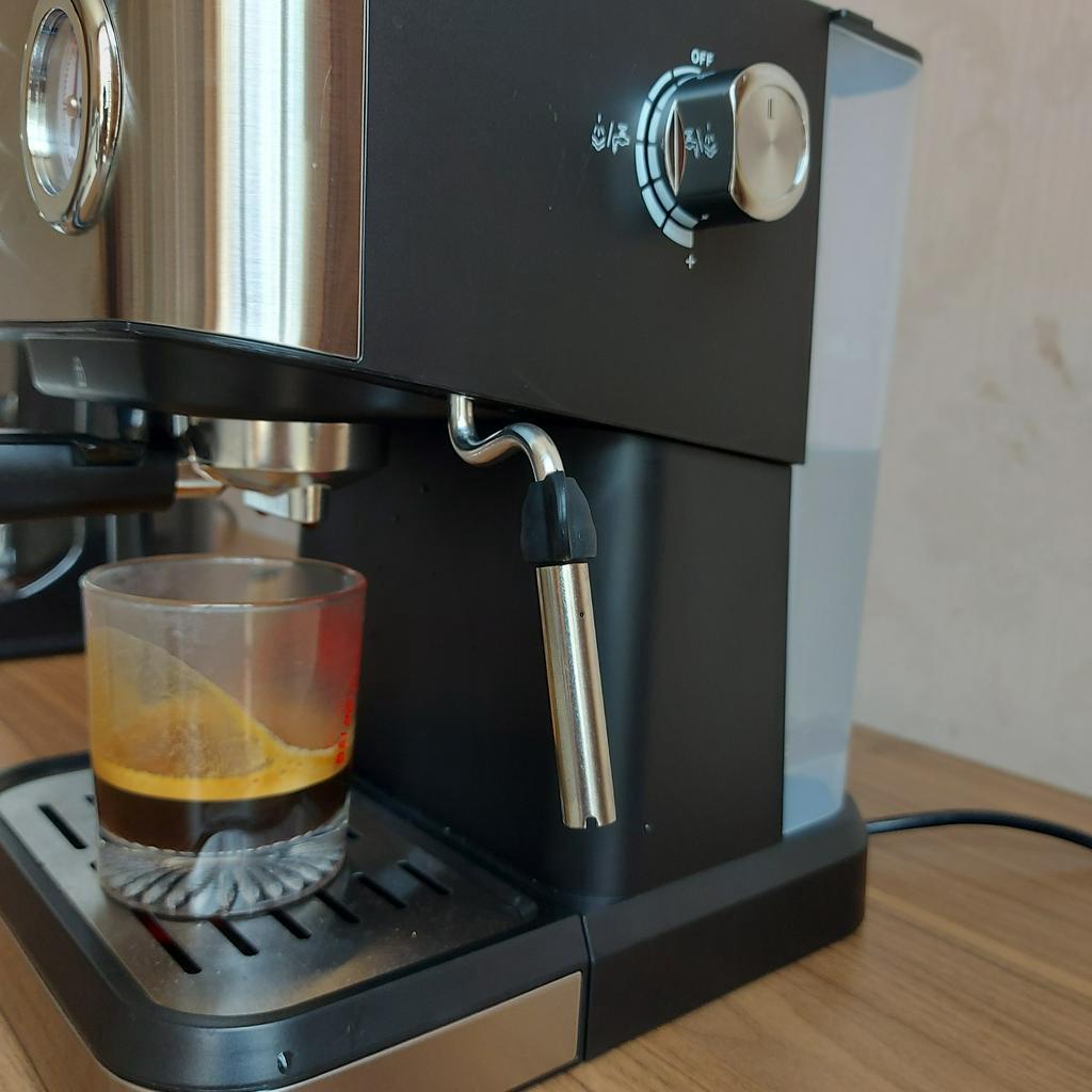 Máy Pha Cà Phê CM3020 Espresso Bơm Áp 20Bar