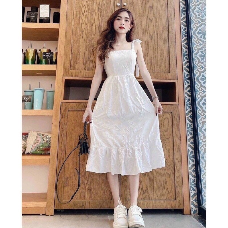 Đầm trắng đầm dáng xòe, đầm von siêu bánh bèo con mèo:)