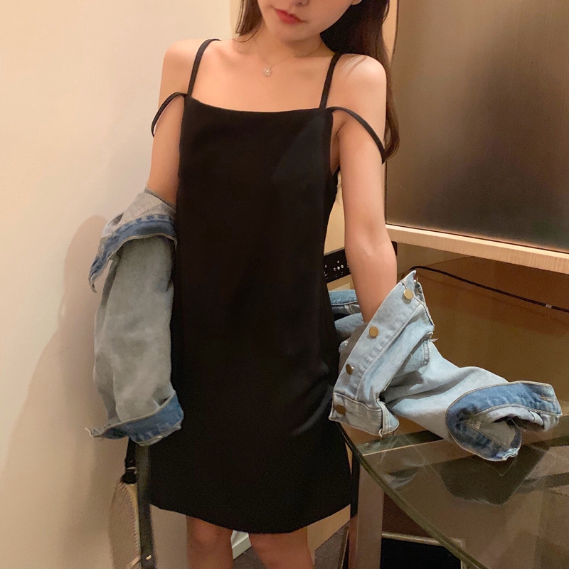 Đầm hai dây SUXI dáng ngắn xinh xắn phong cách Hàn Quốc