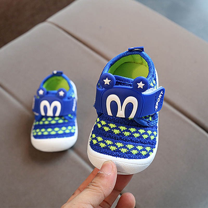 Giày sandal mềm mại nhiều màu sắc cho bé