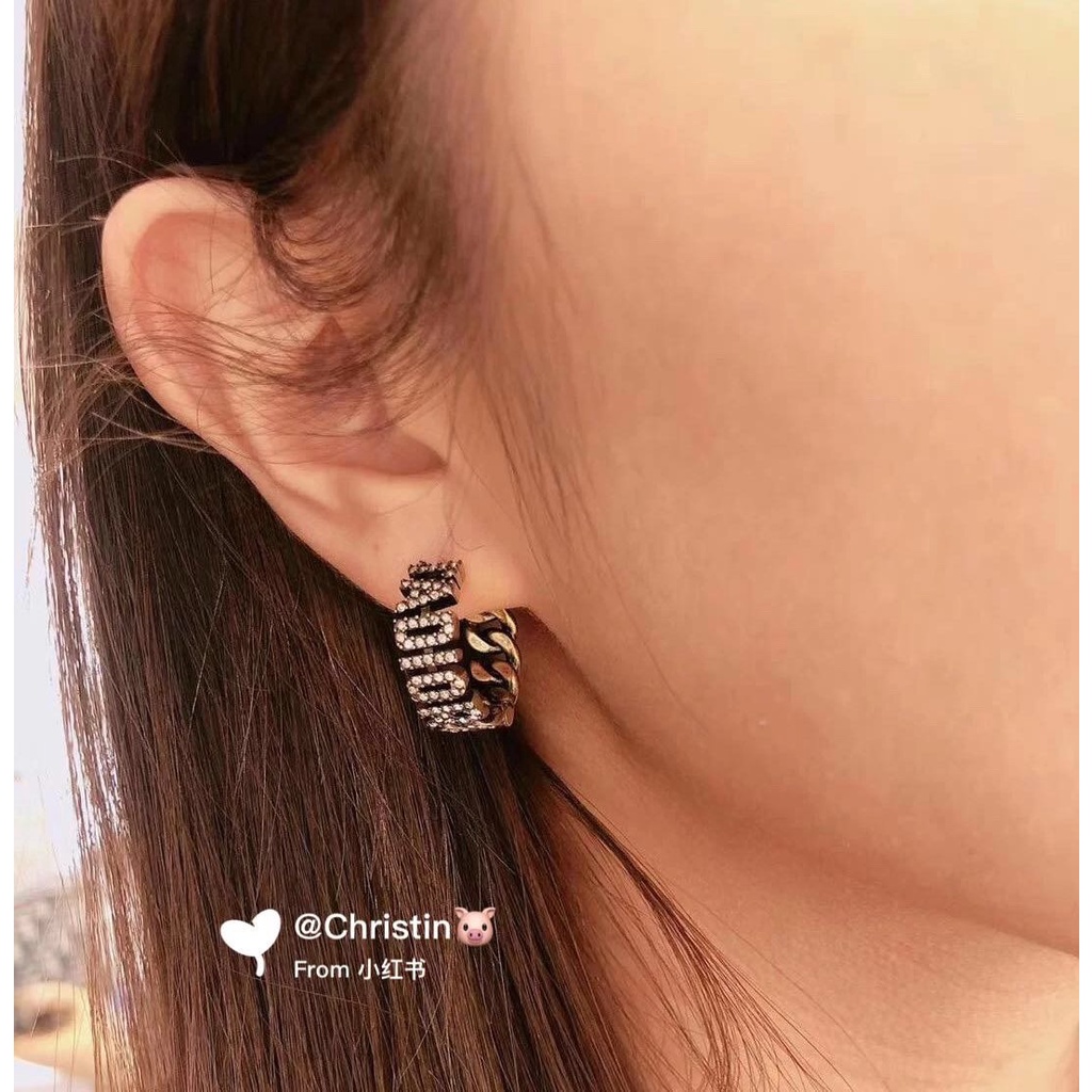 Bông Tai Chữ D Đính Kim Cương Thời Trang Thanh Lịch Sang Trọng Tinh Tế