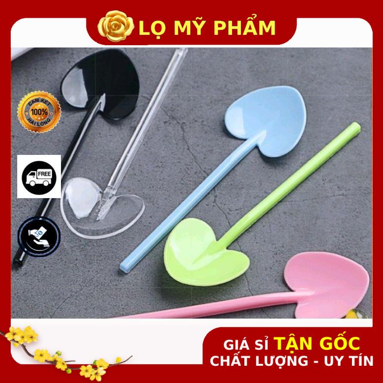 Muỗng tim , muỗng múc kem , xẻng tim, que nhựa dùng trong spa , phụ kiện du lịch