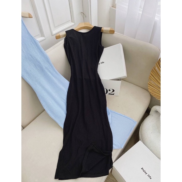 Đầm Midi body xẻ tà cutout lưng xoắn
