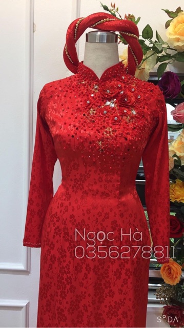 Áo dài cho cô dâu ngày ăn hỏi. Giá 500.000đ_700.000đ. Giúp cô dâu ngày cưới thêm lộng lẫy thêm xinh đẹp thêm sang trọng. | BigBuy360 - bigbuy360.vn