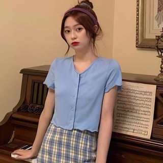 Áo croptop cuốn biên 5 cúc dọc xanh