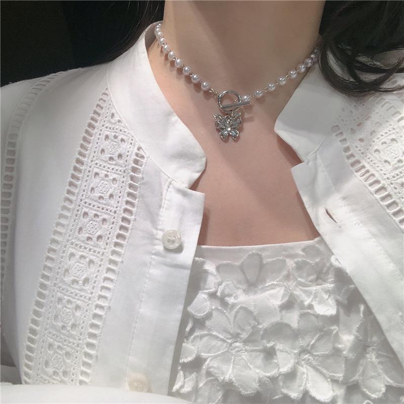 Dây Chuyền Choker Hình Bướm Đính Ngọc Trai Phong Cách Hàn Quốc