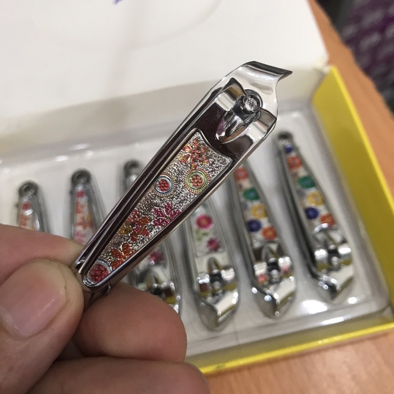 Bấm Móng Tay Đầu Xéo