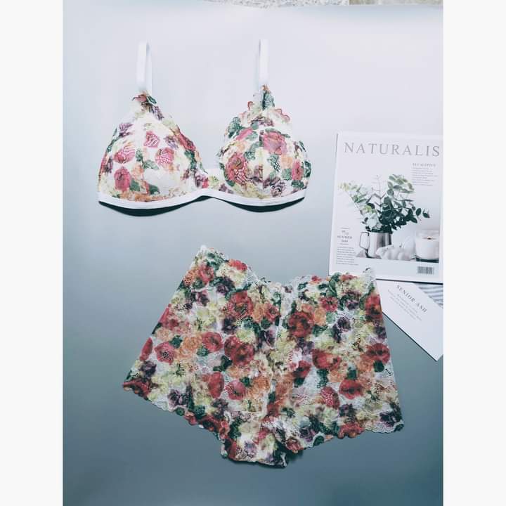 Bộ đồ lót đùi hoa ALA BRALETTE vải ren cao cấp gồm quần+áo
