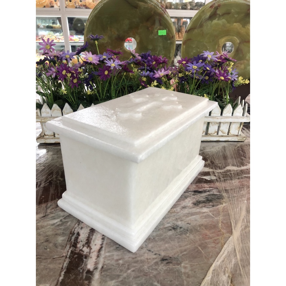 Hủ đưng tro cốt, Quách đá, tiểu quách công giáo, thiên chúa đá trắng