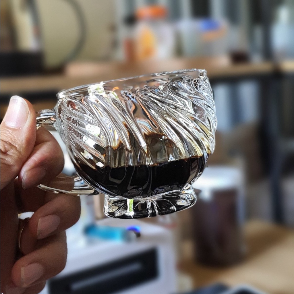 Ly Tách Thủy Tinh Có Quai Dùng Pha Trà, Cafe Có Màu Trắng Và Vàng, Cốc Thủy Tinh Uống Nước 175ml - SImpleHome