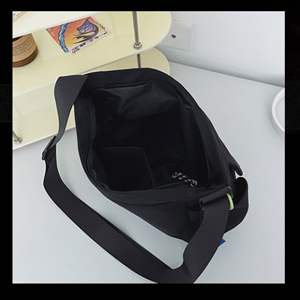 Túi Đeo Chéo Vai Bằng Nylon Sức Chứa Lớn Thời Trang Sành Điệu Cho Nam