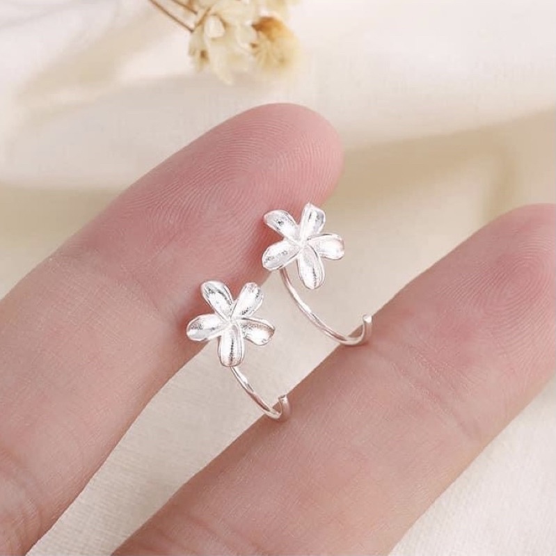 Bông tai nữ bạc ta dáng móc sáng bóng - Vàng bạc Khải Khải