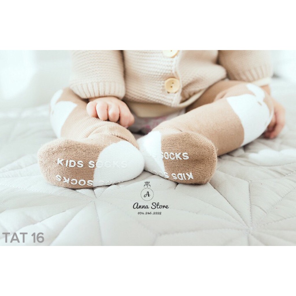 TAT 16 : Set tất dài giữ ấm cho bé mặc body